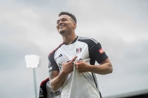 记者：转会费约4000万欧，亚特兰大正和富勒姆谈判引进前锋穆尼兹