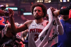 阿里纳斯:活塞球迷应该担心 康宁汉姆留在活塞并非Nike长期计划